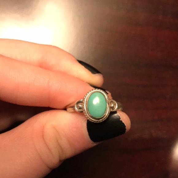 Sterling silver ring - Picture 2 of 5